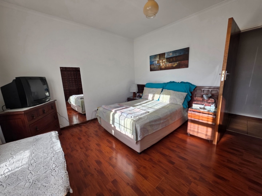 4 Bedroom Property for Sale in Firgrove Western Cape